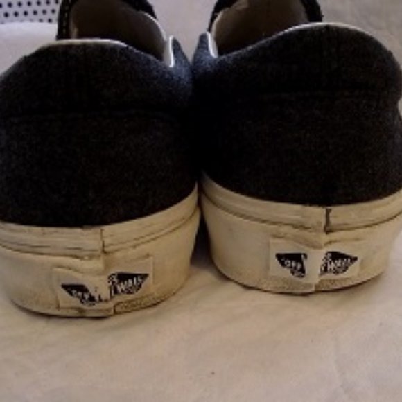 VANS Felt Quilted sneaker, women's, W7.5/M6, Gray - Picture 5 of 8